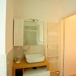 Апартаменты Benvenuti Ad Angel's House A Como,vicino Al Lago! *