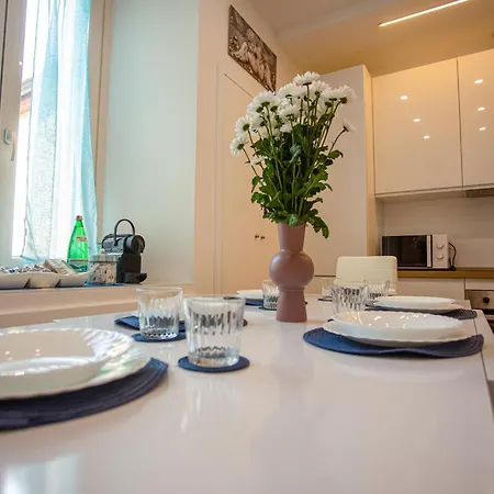 Benvenuti Ad Angel's House A Como,vicino Al Lago! Apartament Como