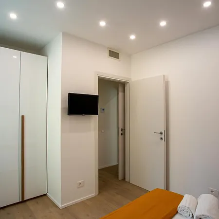 Apartament Benvenuti Ad Angel's House A Como,vicino Al Lago! *